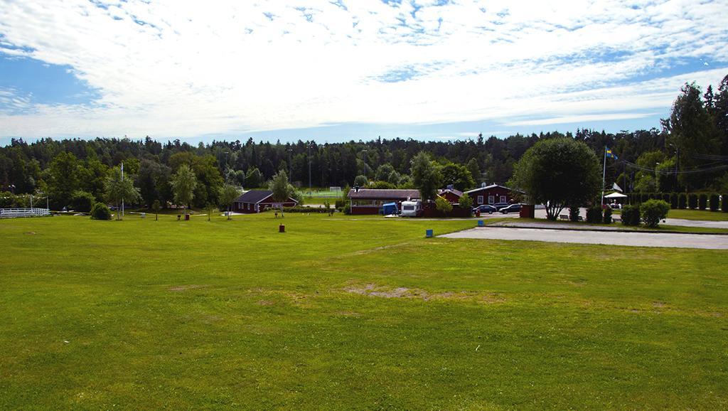 Roesjoebaden Camping & Stugby Sollentuna Bagian luar foto