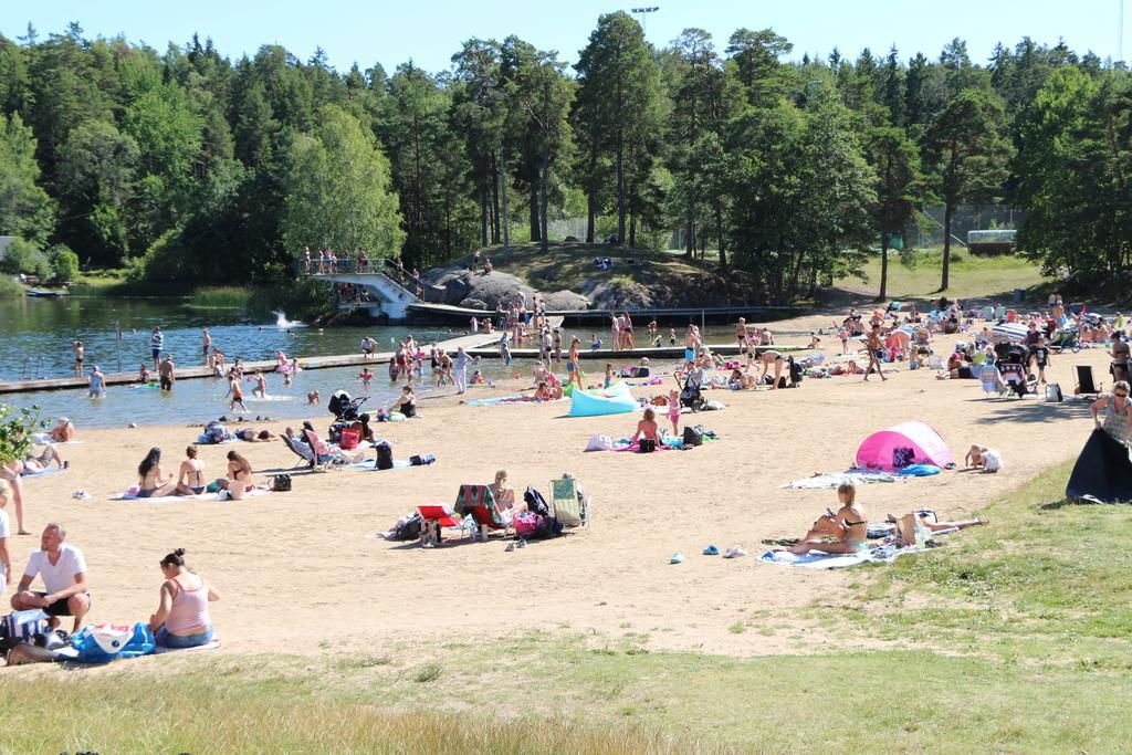 Roesjoebaden Camping & Stugby Sollentuna Bagian luar foto