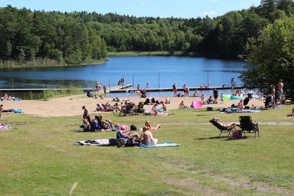Roesjoebaden Camping & Stugby Sollentuna Bagian luar foto